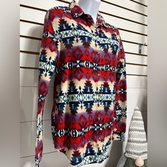 BDG button down flannel shirt size medium - Picture 3 of 8